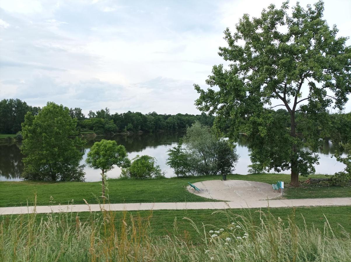 Studio Tout Confort Au Bord Du Lac D'Estey Apartment Dax Bagian luar foto